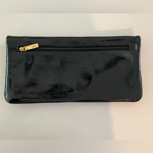 HOBO INTERNATIONAL Black Patent Envelope‎ Clutch Magnetic Fold Flap Purse - Picture 2 of 5